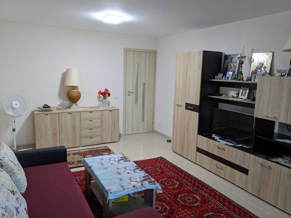 Apartament 2 camere, 55 mp, complet renovat și mobilat – Drăgășani (Închiriere / Schimb spațiu comercial)