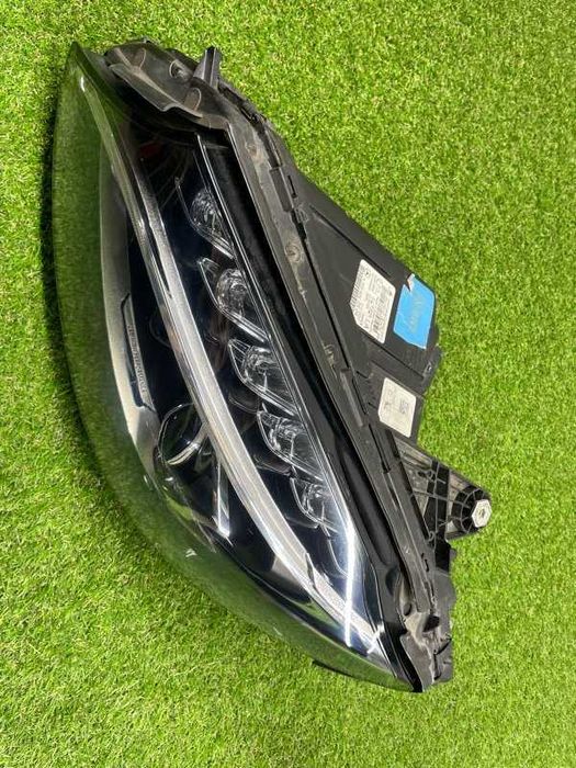 Фара LED Mercedes C W205 лев. (б/у)
