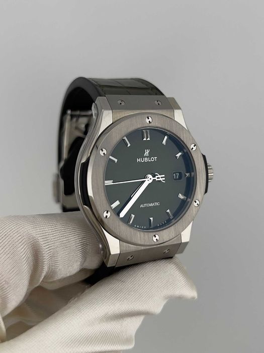 Наручные часы Hublot Classic Fusion