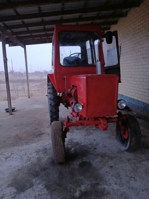 Traktor t25 sotiladi