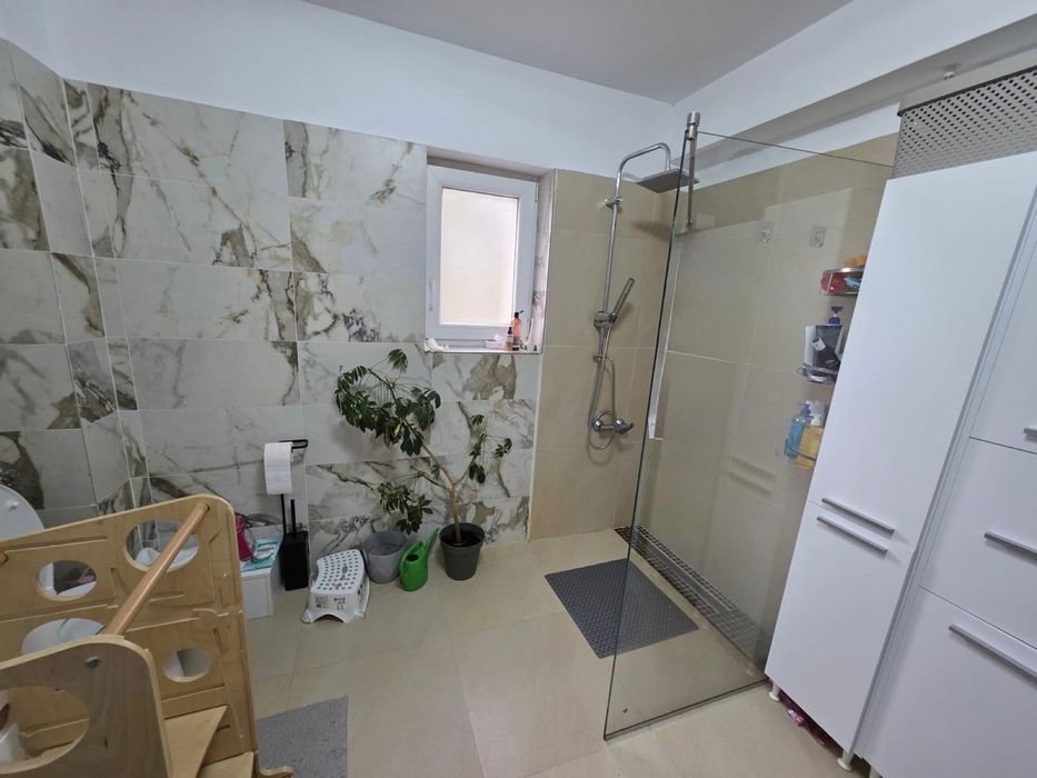 Se vinde paravan dus