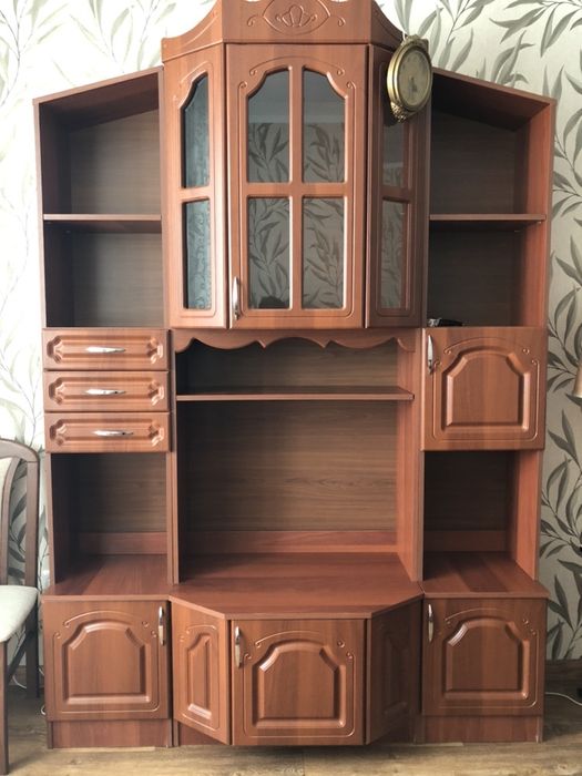 продам гостиную в отличном состоянии