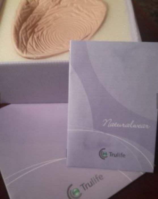 Първична гръдна епитеза