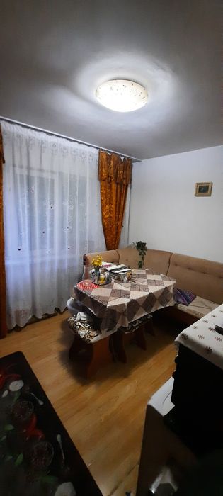 Închiriez ,Cameră de Cămin ,Garsonieră