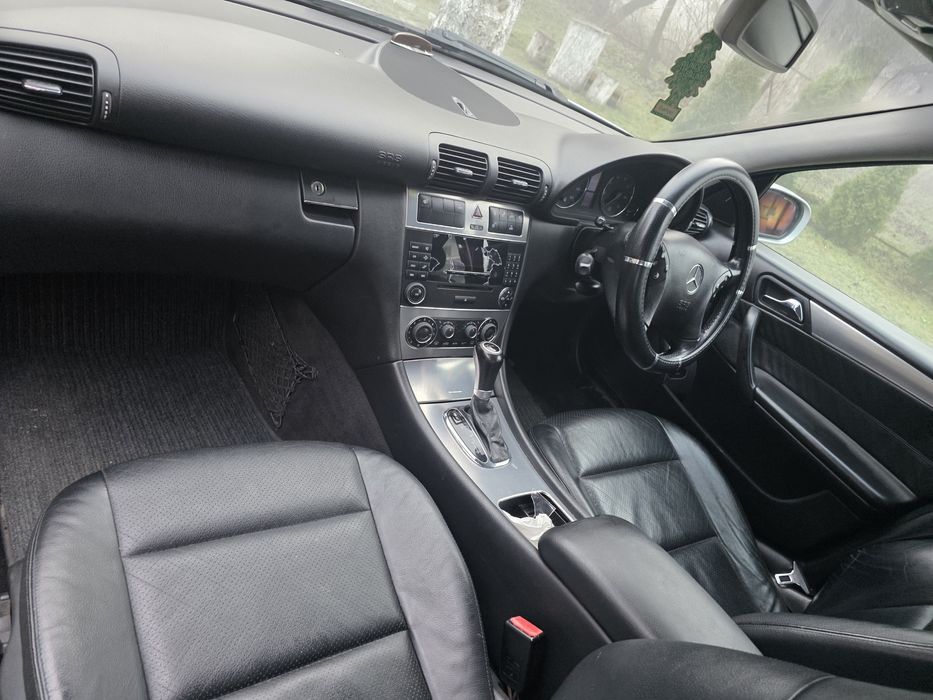 Mercedez C Class VOLAN pe parteadreapta