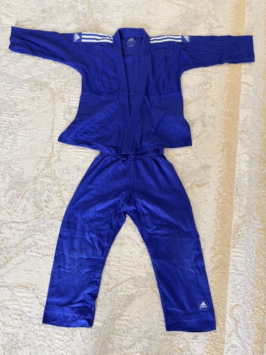 Продам Кимоно для дзюдо