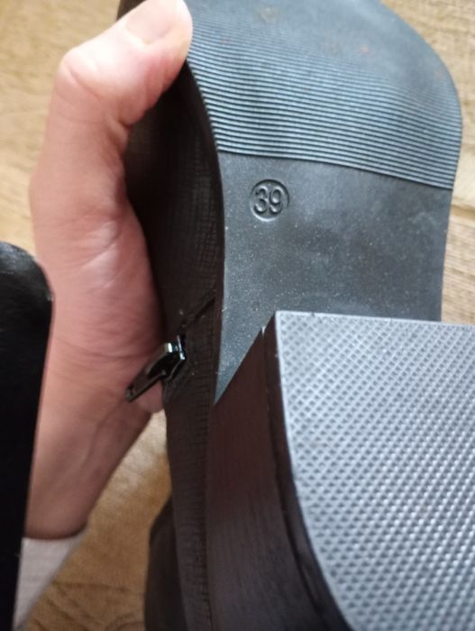 Vând ghete impecabile