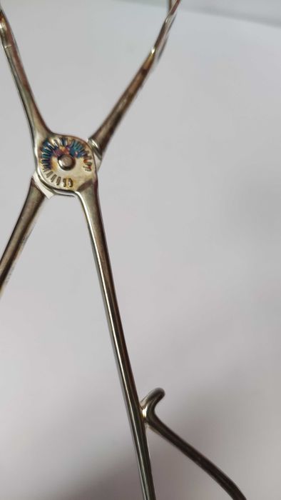 Посребрена щипка за сервиране