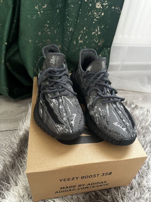 Yeezy 350 v2 black Negru dark salt 40-45