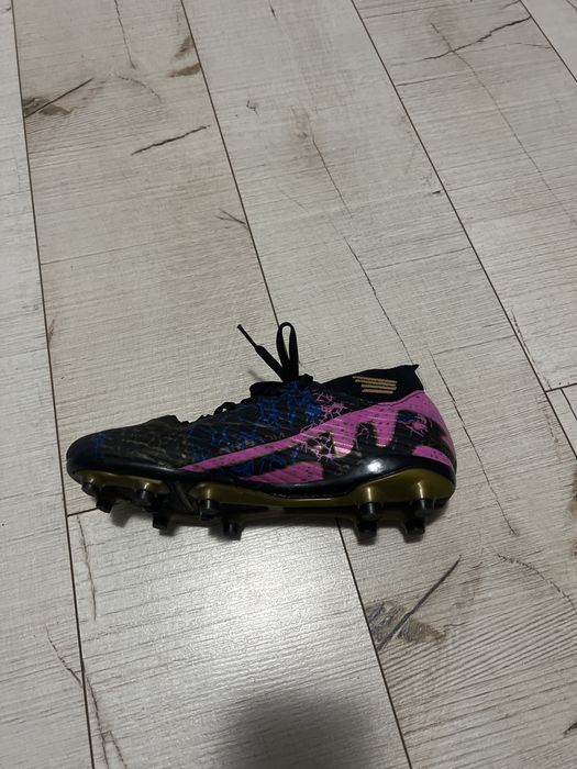 Ghete de fotbal cu crampoane.Firma AIR