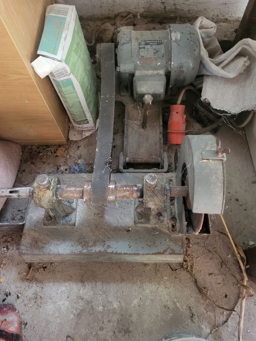 Scule electrice trifazic