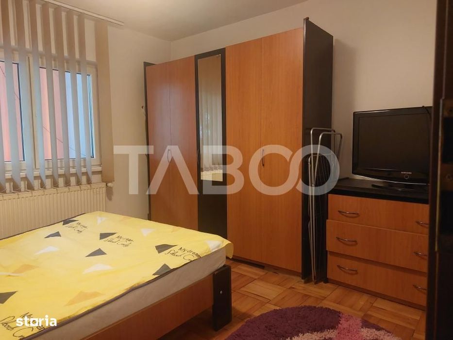 Apartament cu 2 camere decomandate si balcon de inchiriat in Strand - Vedere 5