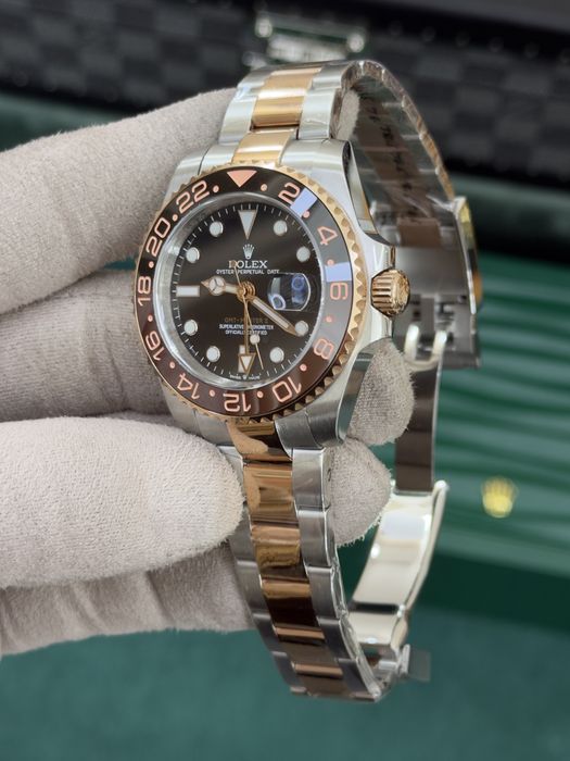 Rolex GMT-Master II Root Beer 40mm – Everose Rolesor, Black Dial