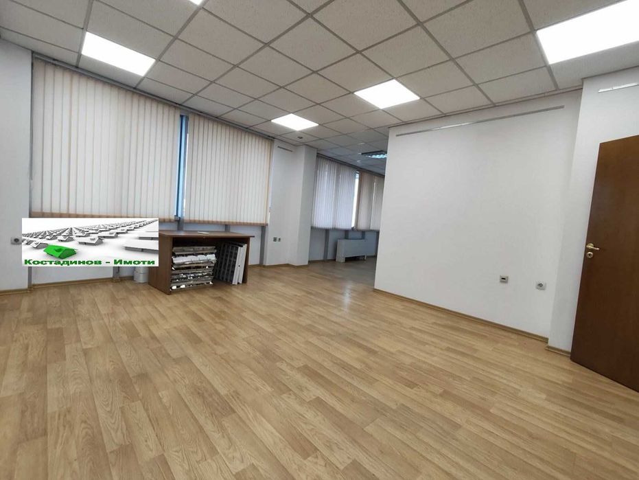 Дава се под наем Офис в Пловдив, Каменица 2 - 160 кв.м за 847.62 € - Снимка #3