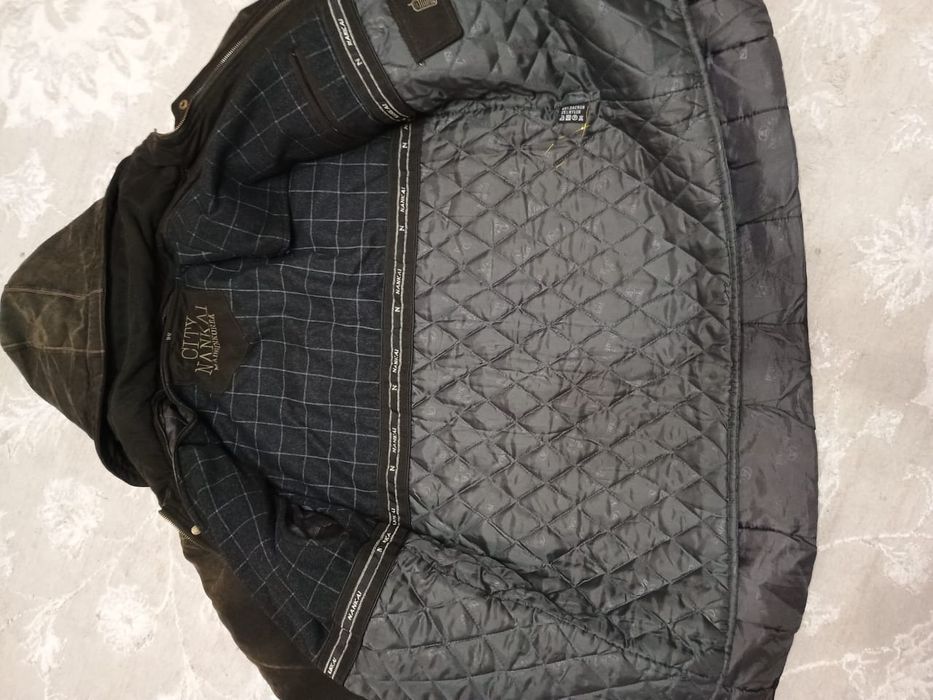 Жылы куртка 50-52 размер. Тегін