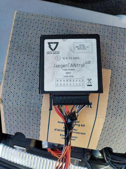 Vând modul pentru cârlig remorcare!