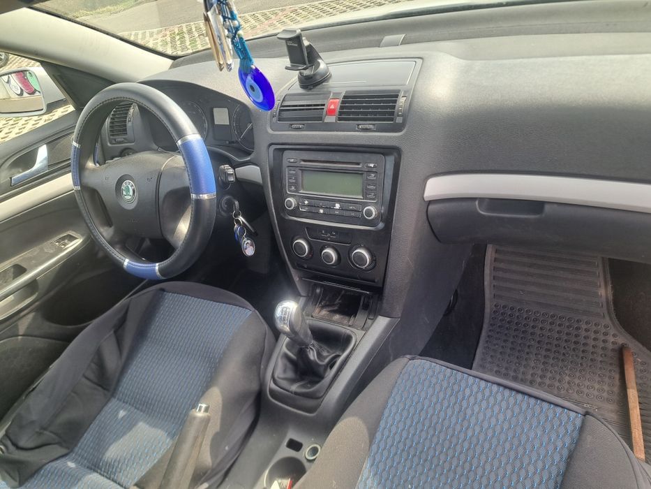 De vânzare urgent scoda octavia 2 motor 2l diesel 2007