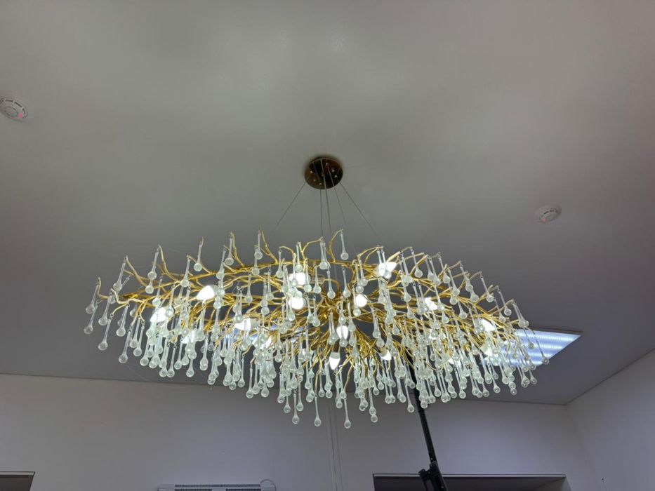 Люстра большой стеклянный