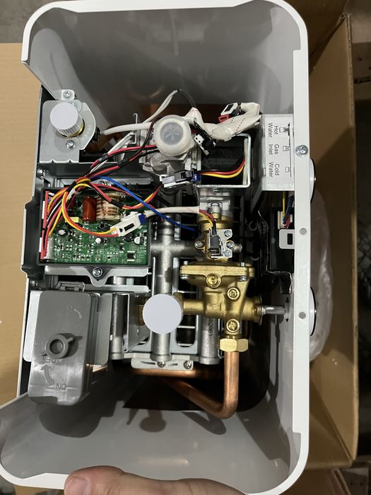 Газовая колонка,водонагривател проточный 11л завод мидеа оргинал