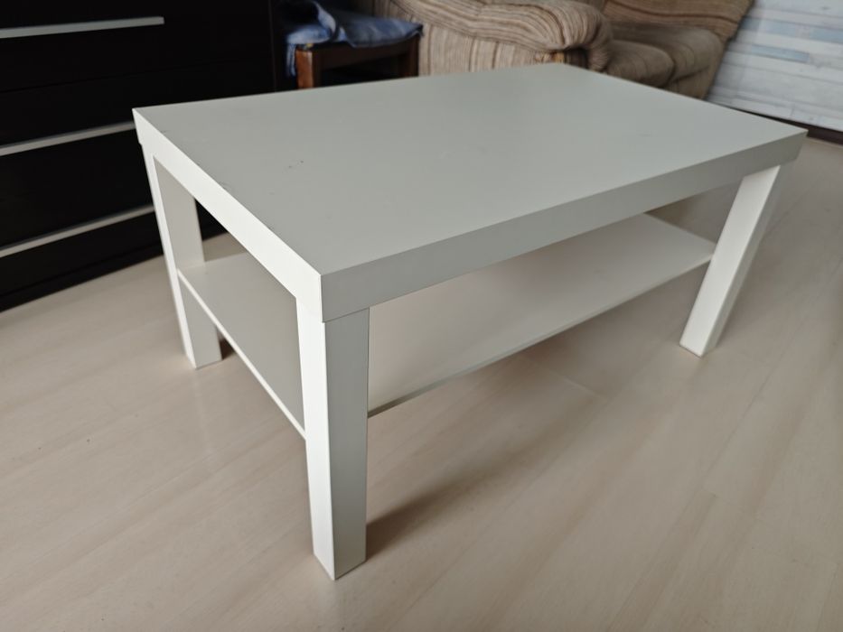 Продавам комплект TV шкаф, бюро и холна масичка