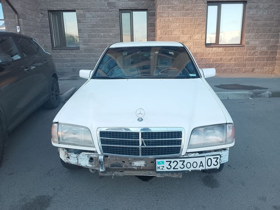 Запчасти на мерседес w202.  111 двигатель 1.8