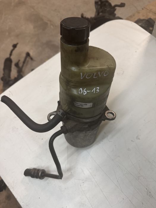 Хидравлична помпа Волво ц30 с40 / Volvo c30 s40 06-13