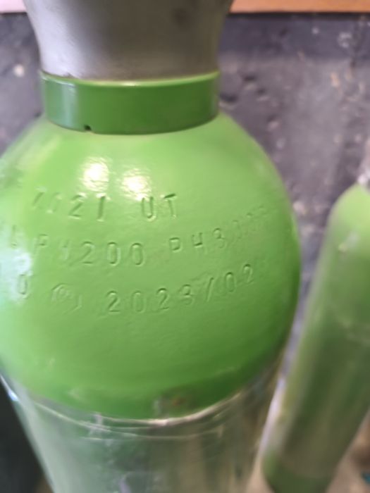 Бутилки за технически газ