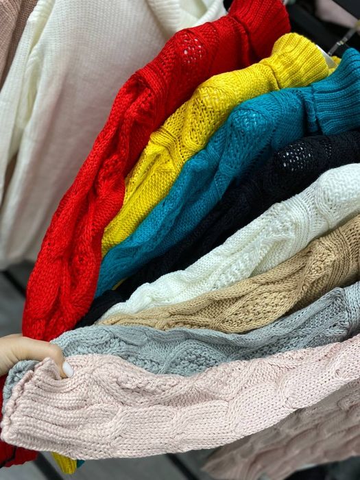 Свитер водолазка крупной вязки на скидке!