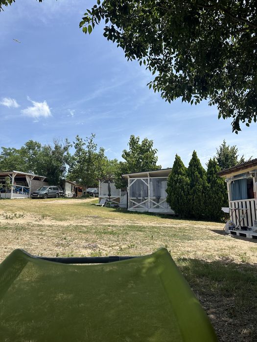 Каравана Fend Diamant 590+изграден навес