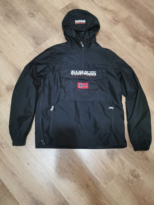 Napapijri пролетна ветровка