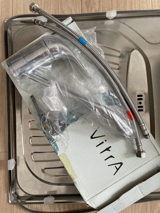 Chiuveta bucatarie cuva dreapta si baterie + accesorii Vitra