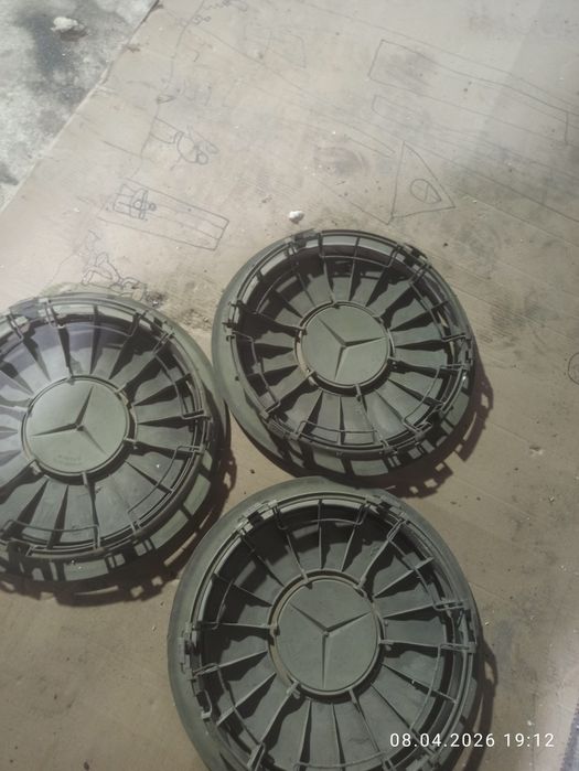 Продам колпаки Мерседес