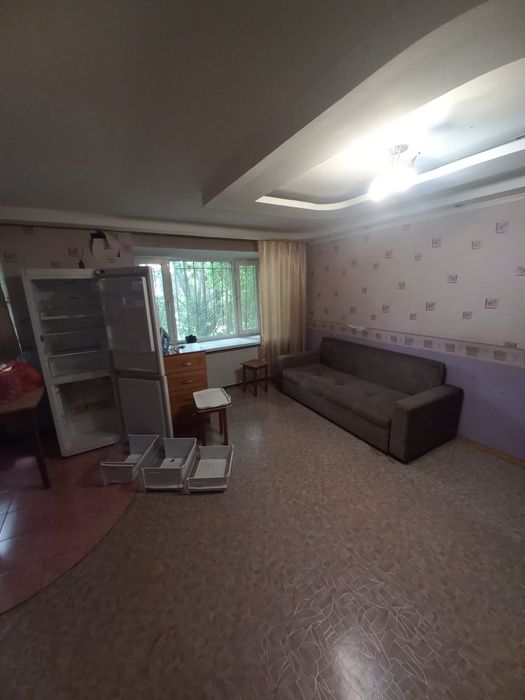 Прдам 3 х комнатную , Нуркена 9