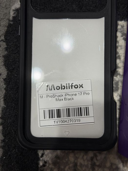 Vand Husa Nouă Iphone 17 Pro Max Mobilfox