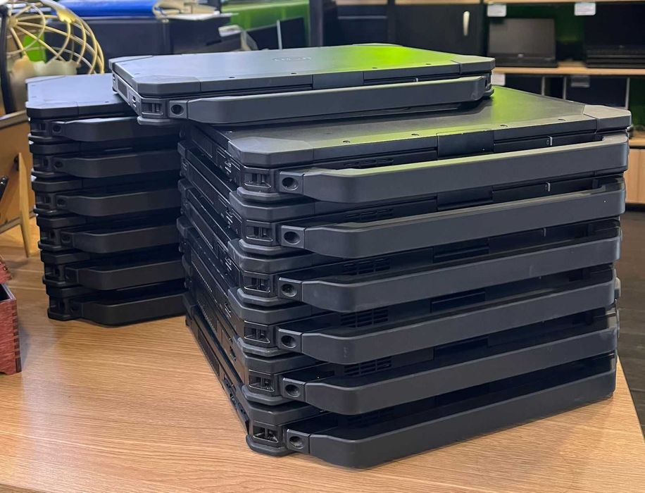 Dell Latitude Rugged 5420. Core i5 8350U - 1,7/3,6 GHZ. 16/256 GB