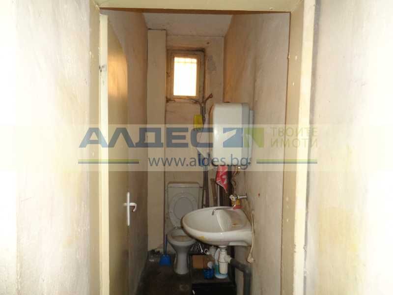 Отдава се дългосрочно магазин на бул. Стефан Стамболов!