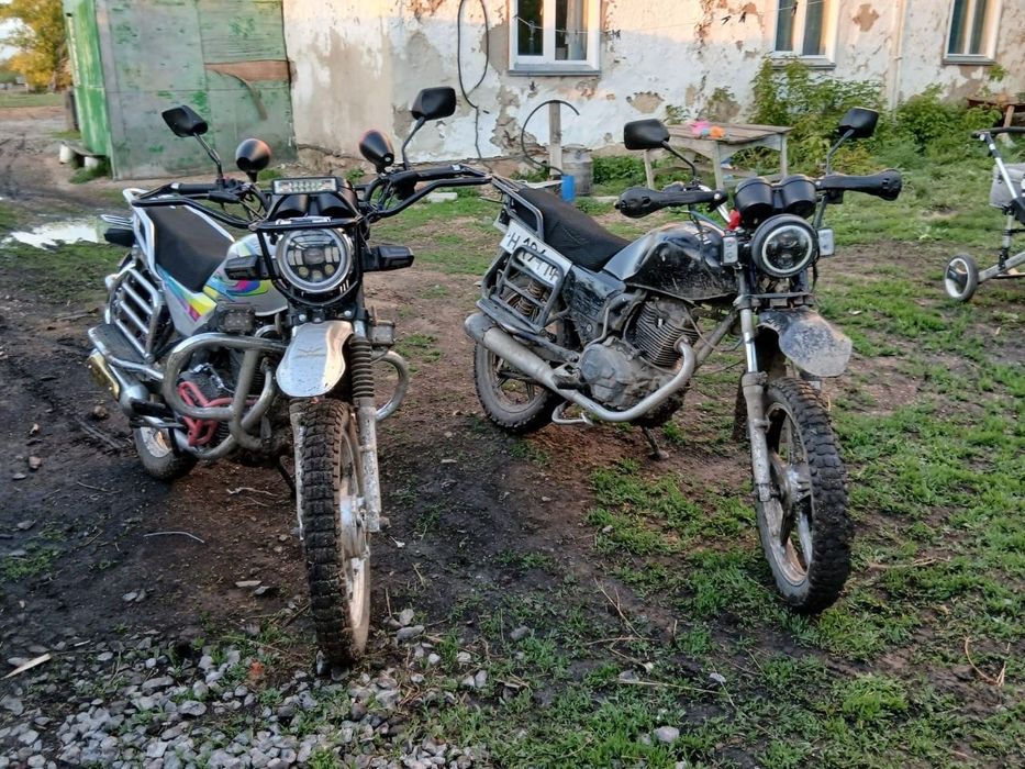 Мотоцикл yaki 200