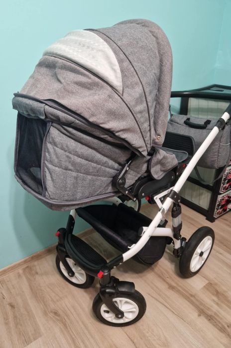 Бебешка количка Lorelli mia-сива 3в1 въздушни гуми