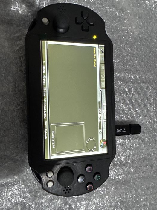 Портативная Playstation 2