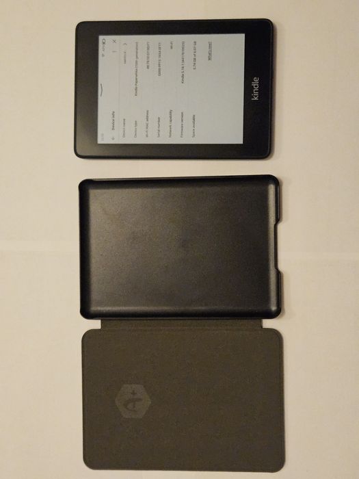 Kindle Paperwhite 10 (Generația 10) 8GB, Waterproof + Husă Smart Cover