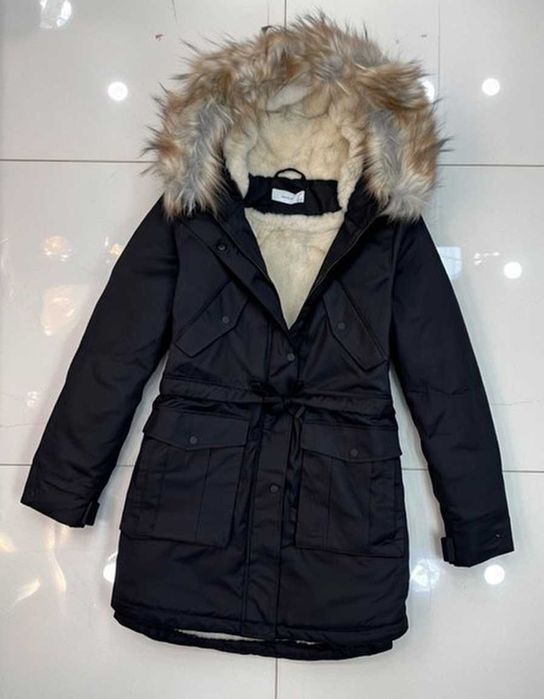 Дамска зимна парка Reserved - Дамско зимно яке Reserved