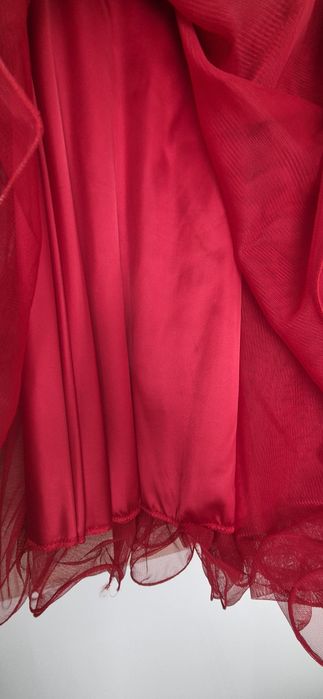 Официална/ абитуриентска/ бална червена рокля М