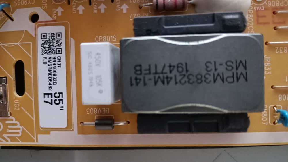 Piese componente TV Samsung UE55RU7092