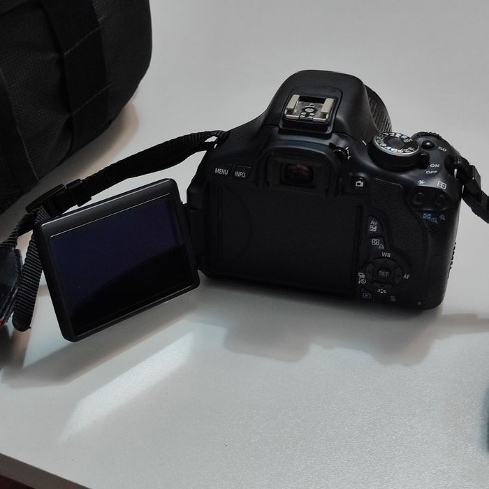 Фотоаппарат Canon EOS600D