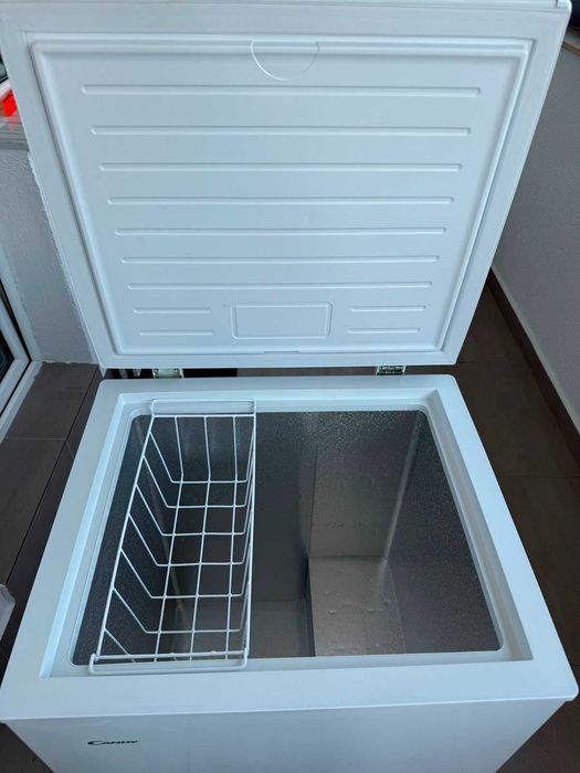 Ladă frigorifică Candy CCHH 145 – stare foarte bună