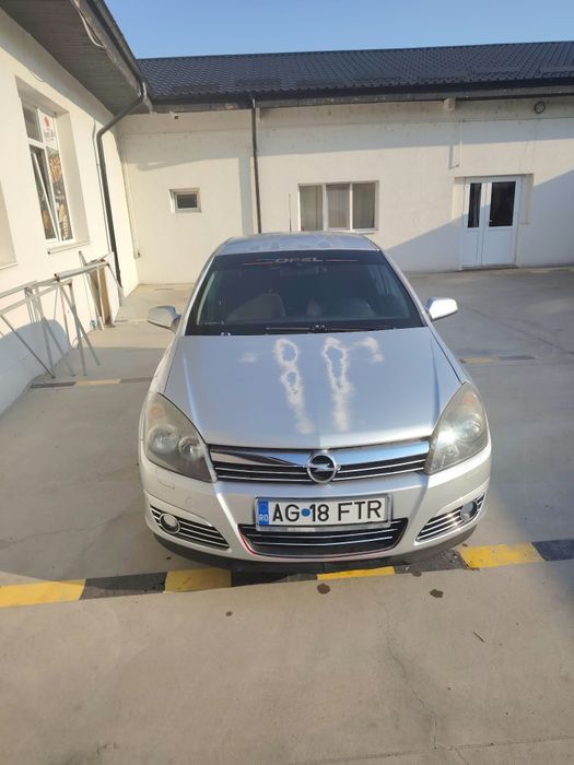 Vând Opel Astra h