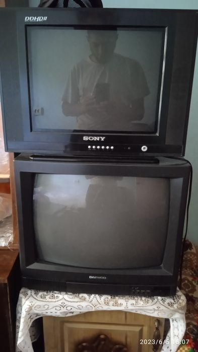 Телевизорлар сотилади срочно