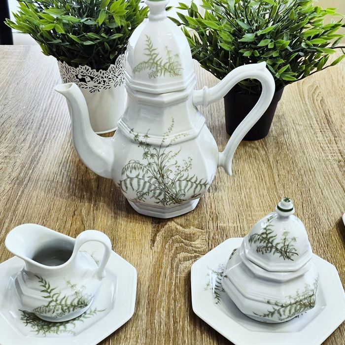 Голям сервиз  серия"Fougere"