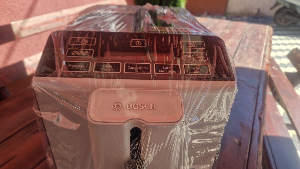 Espressor Bosch VeroCup 300 10/10 ca nou