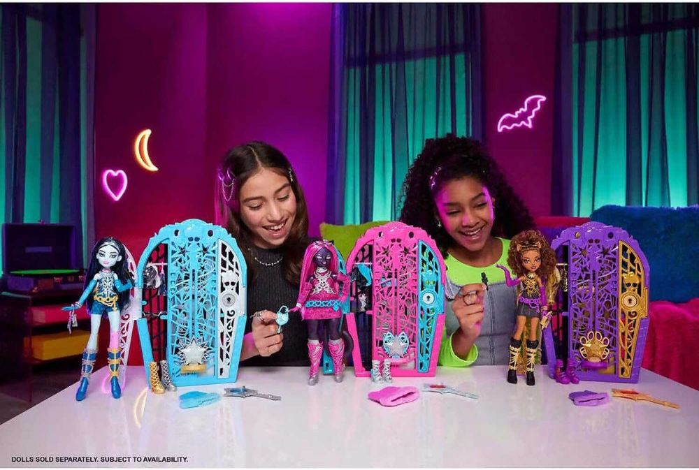 Кукла Monster High Клоудин Улф с гардероб  19 модни аксесоара